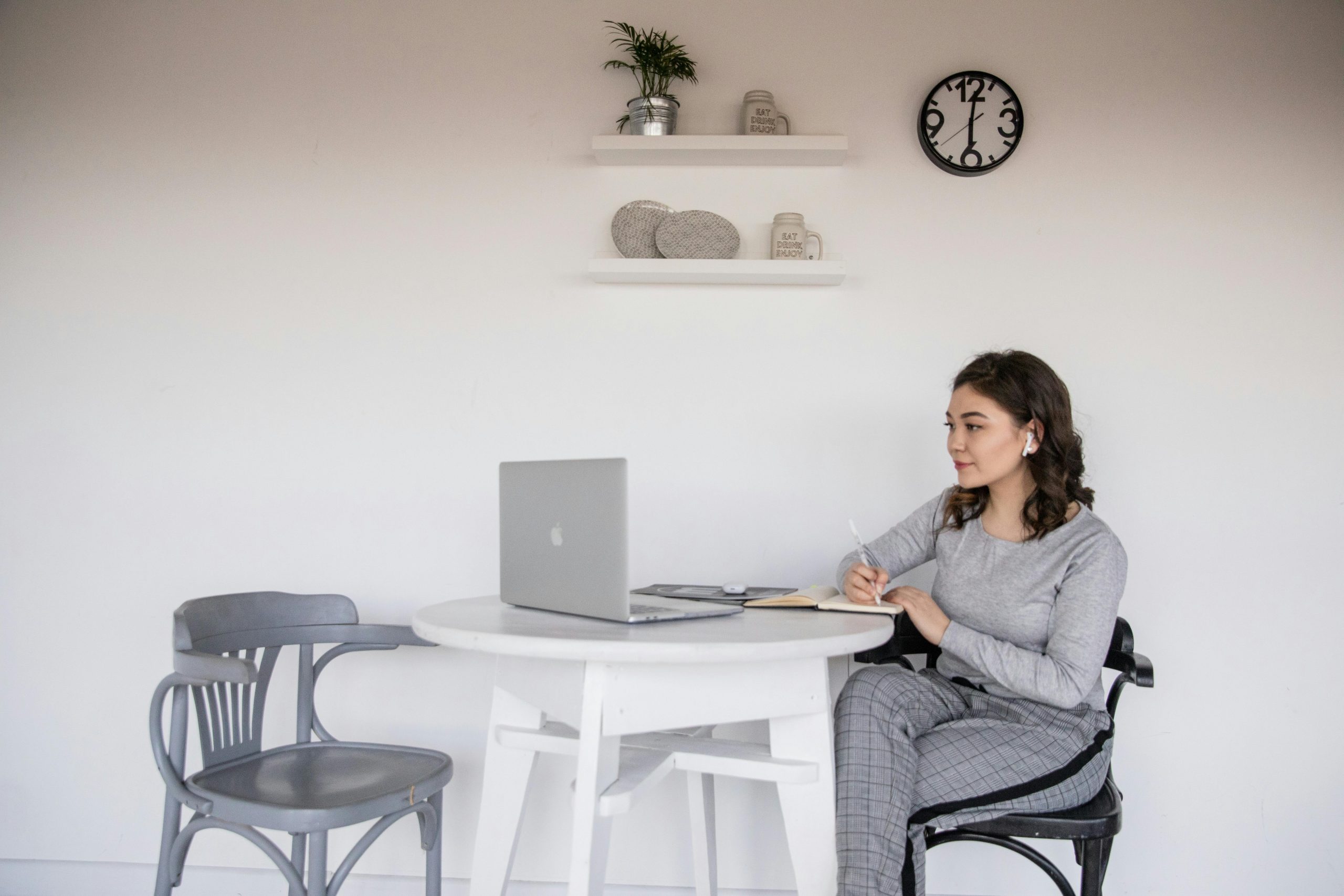 Remote Work Opportunities for Flexibility and Income